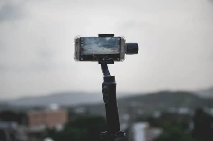 Jak poprawić jakość aparatu w telefonie i uzyskać lepsze zdjęcia