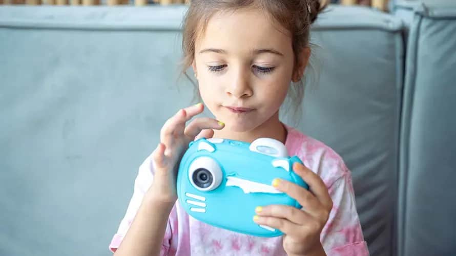 Jaki aparat dla dziecka wybrać, aby rozwijać jego pasję do fotografii?