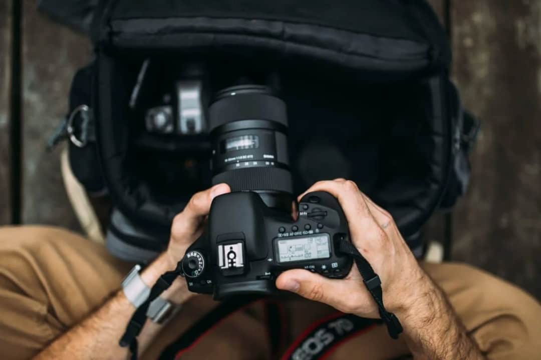 Jak wybrać idealny obiektyw stałoogniskowy – poradnik dla fotografów